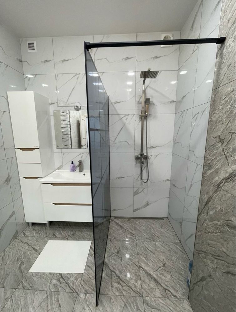 2-Bedroom Apartment with Designer Renovation