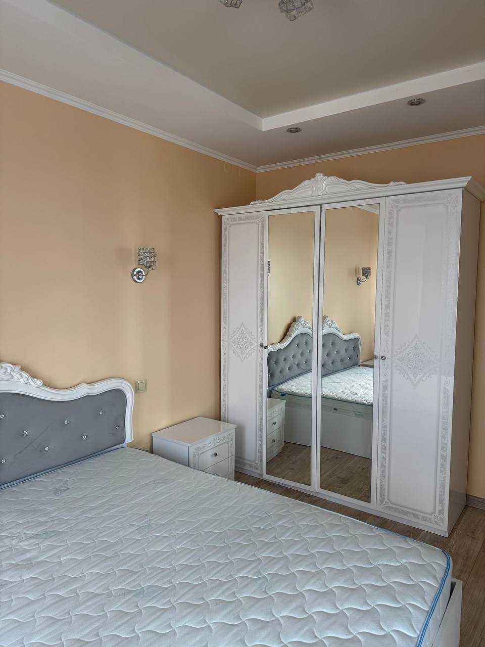 Rent 2-room apartment on Zaliznychna St., Veselka Residential Complex, 72 sq.m.