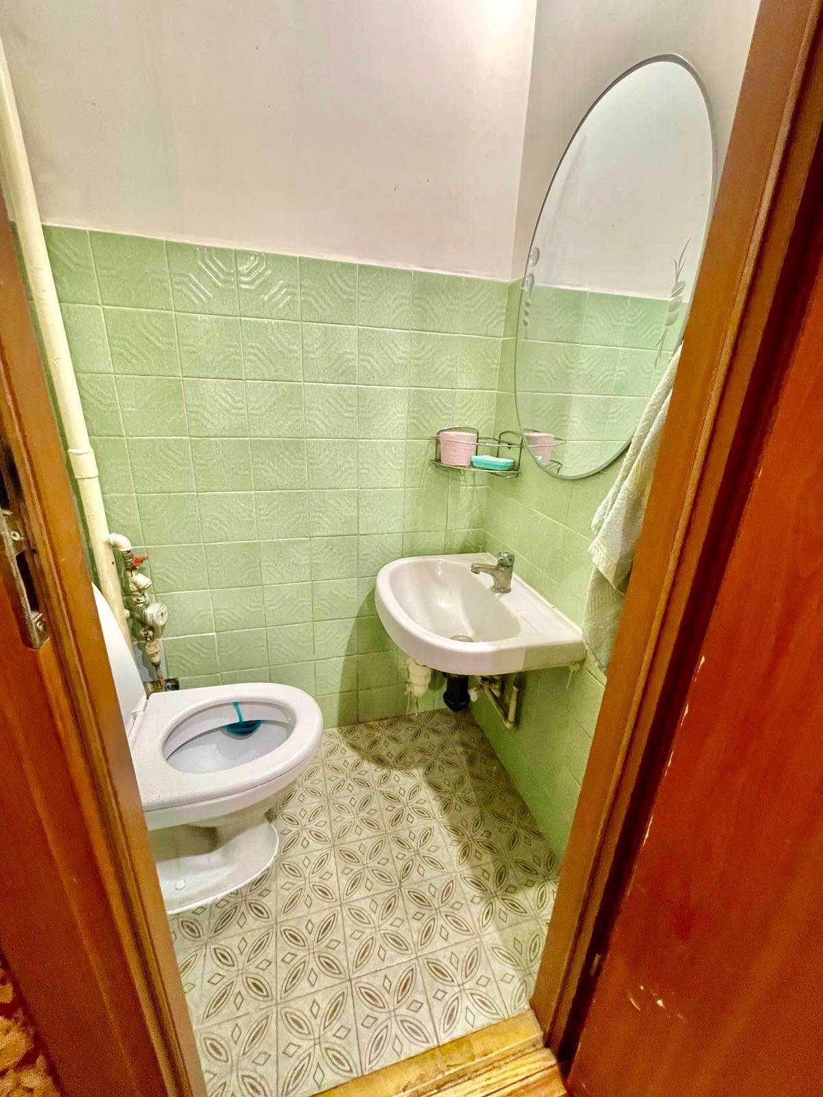Spacious 4-Room Apartment on Chornovola Avenue near Arsen
