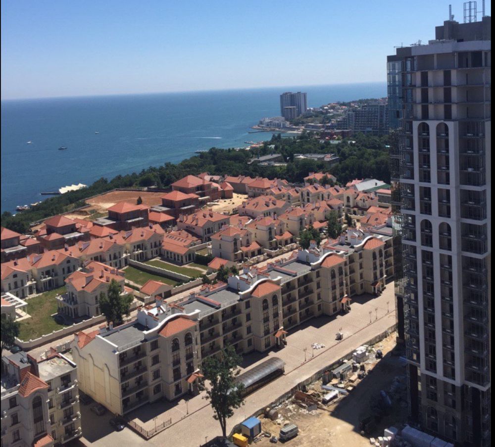 1-Bedroom Apartment with Sea View near Beach