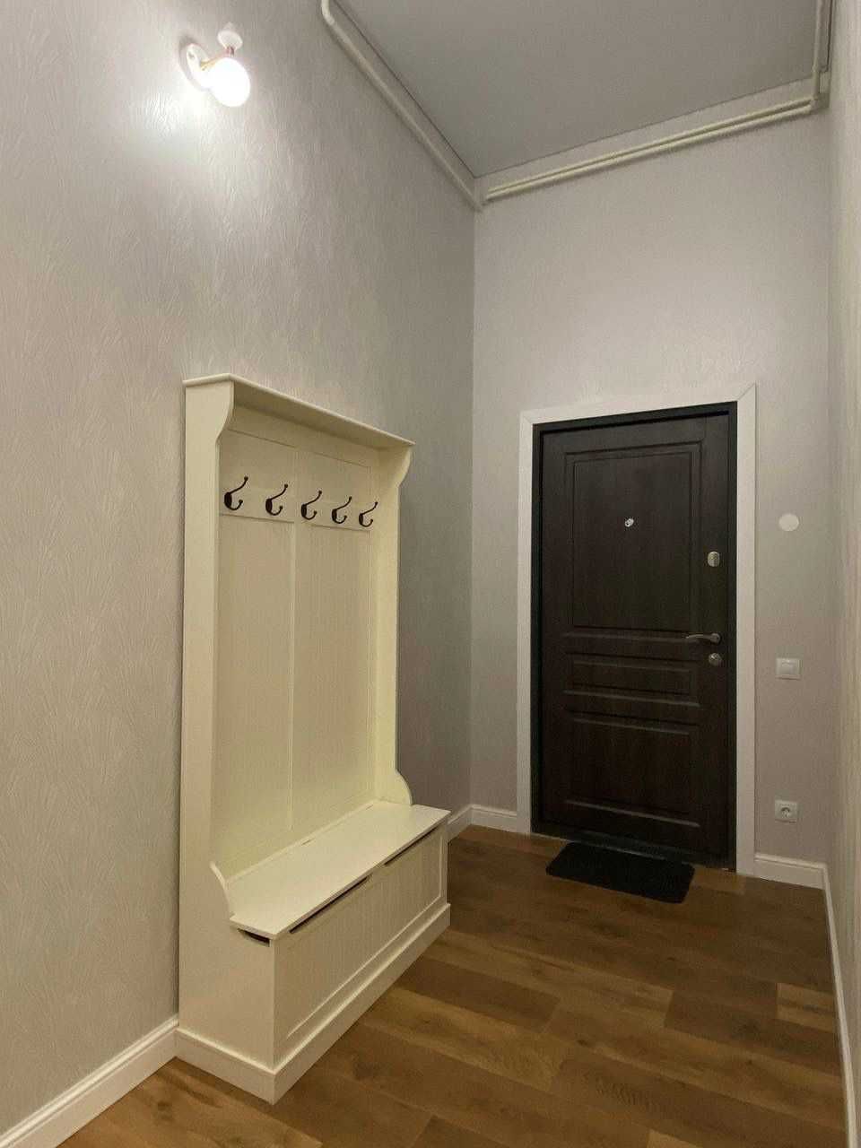 Stylish 2-Bedroom Apartment with Designer Renovation near Mykachivskyi Lane