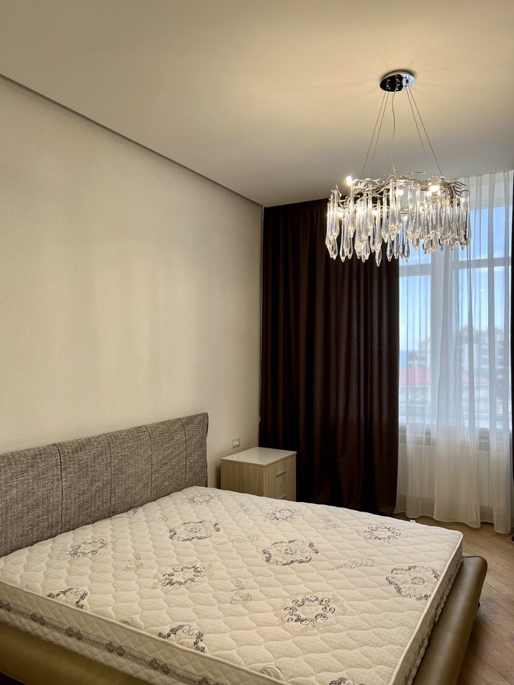 Modern 2-Bedroom Apartment with Sea View on French Boulevard