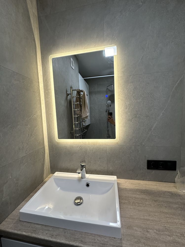 Spacious Apartment with Panoramic Park View