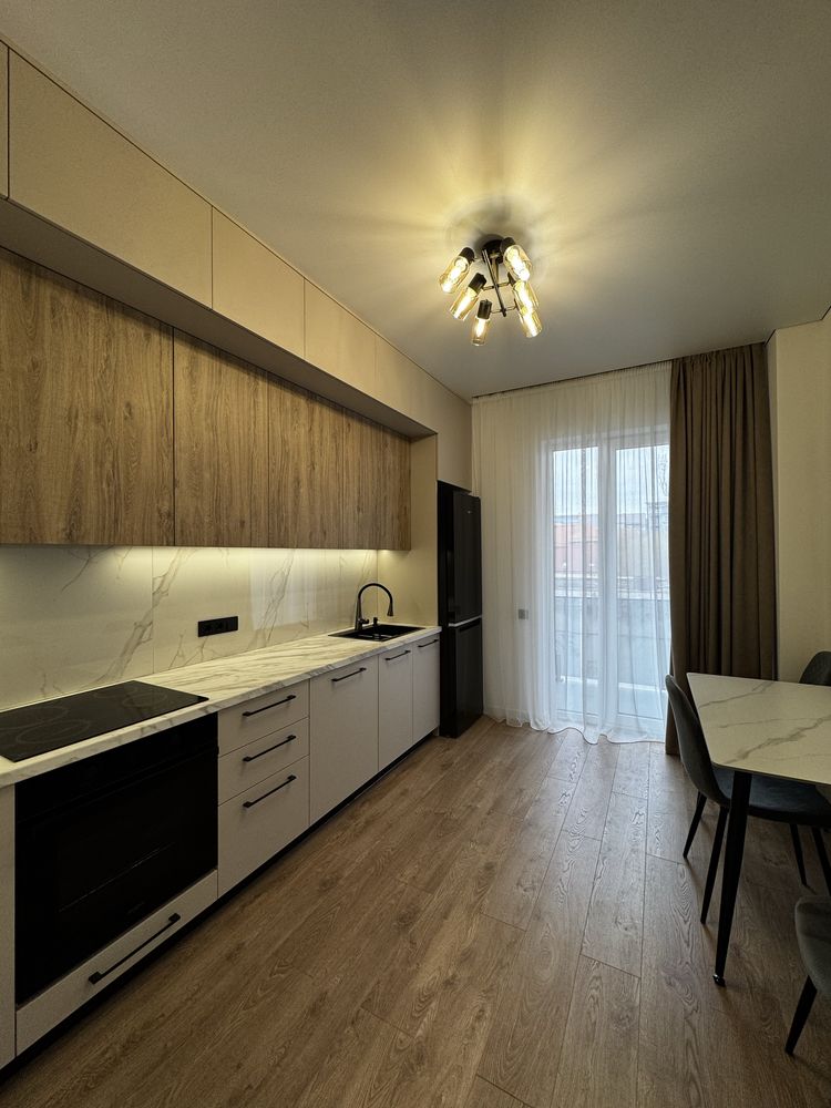 Modern One-Bedroom Apartment in City Center