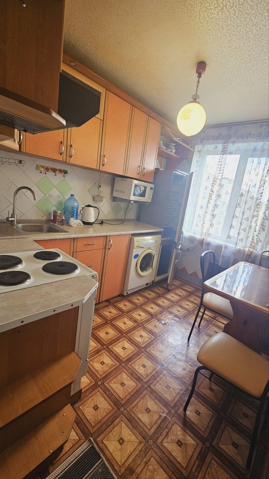 Well-equipped apartment ready for immediate occupancy