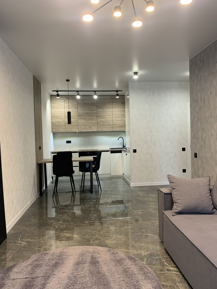 Modern 1-Bedroom Apartment with Smart Home Features
