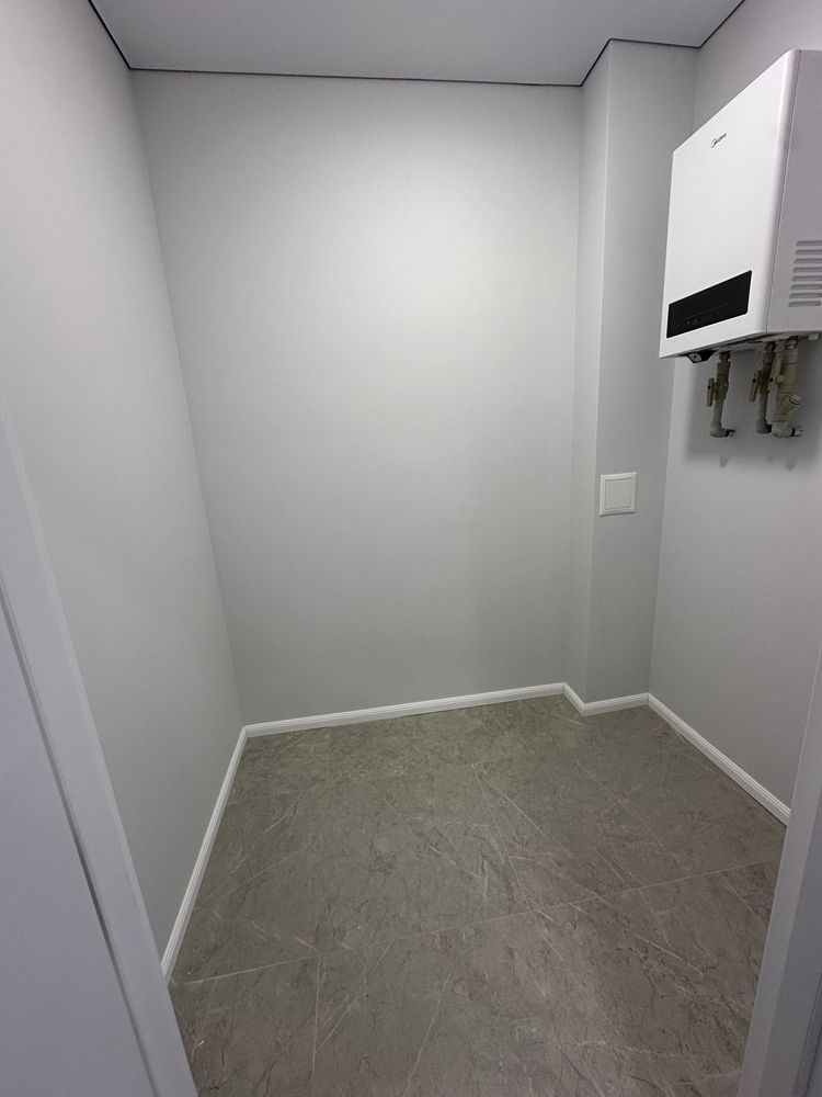 Bright and Modern 1.5-Room Apartment in ЖК Мала Прага
