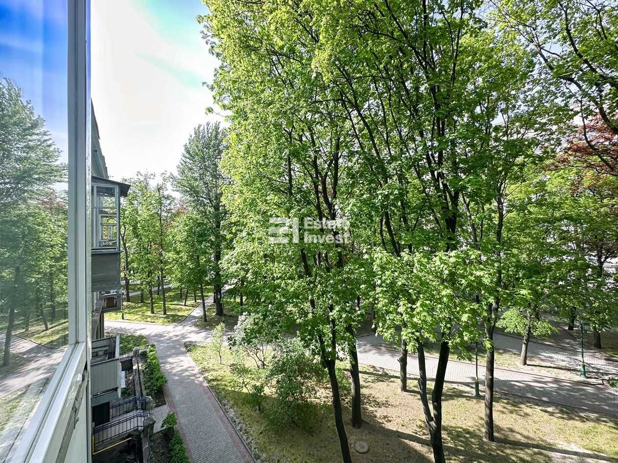 Spacious 2-Room Apartment with Designer Renovation on Chernyshevska Street