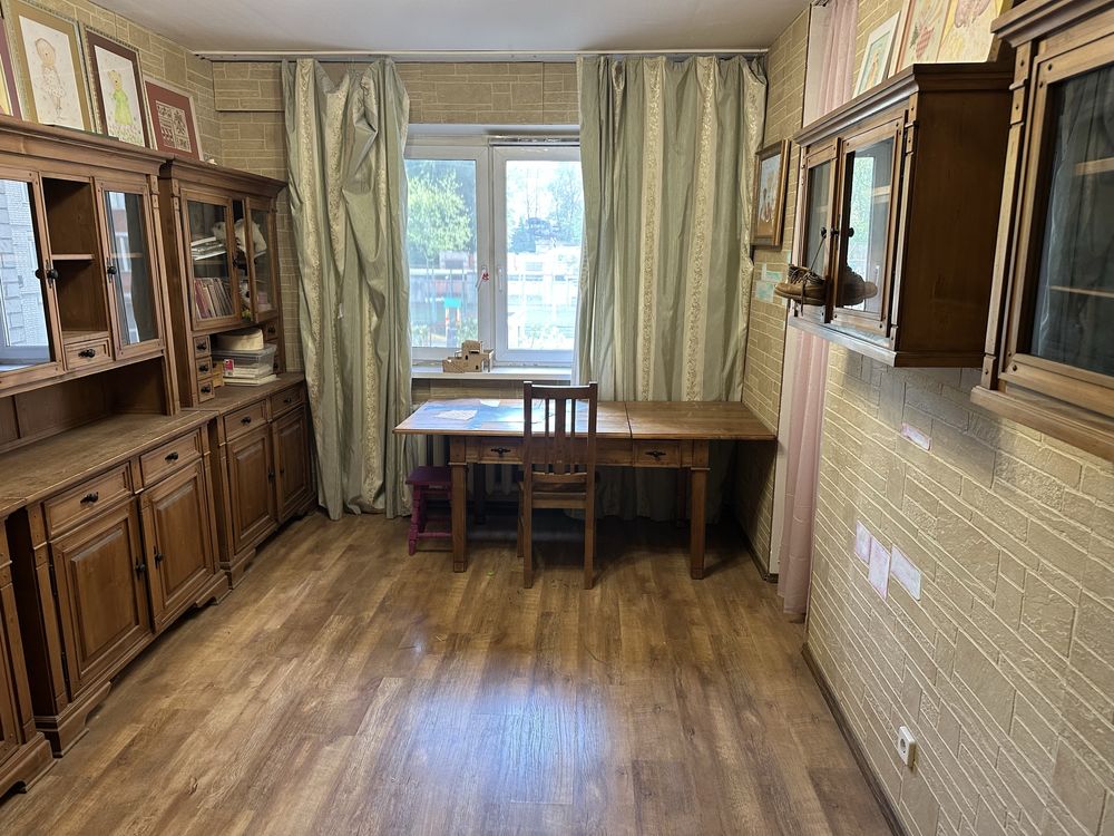 3-Room Apartment in Golosiyivskyi District, Near Subway