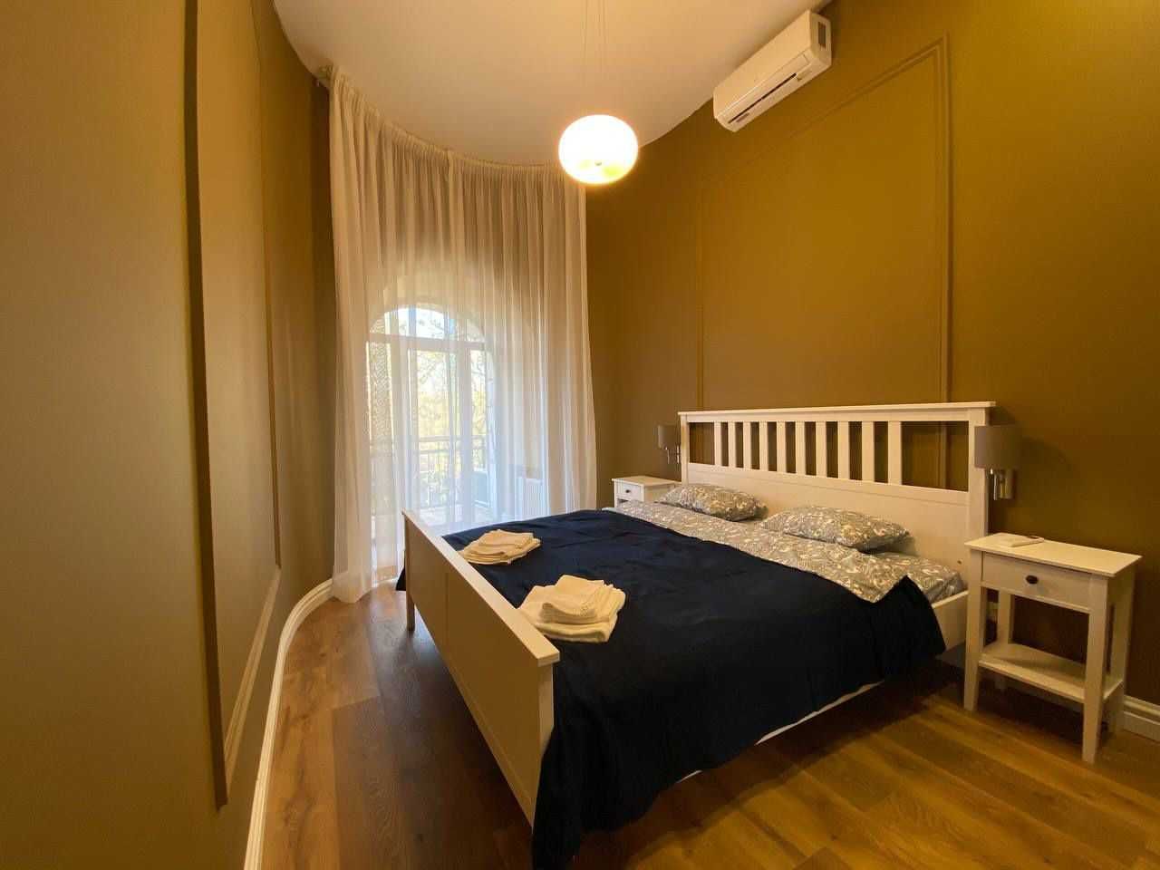 Stylish 2-Bedroom Apartment with Designer Renovation near Mykachivskyi Lane