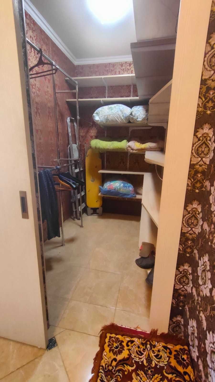 Spacious 8th Floor Apartment with City View and Modern Amenities