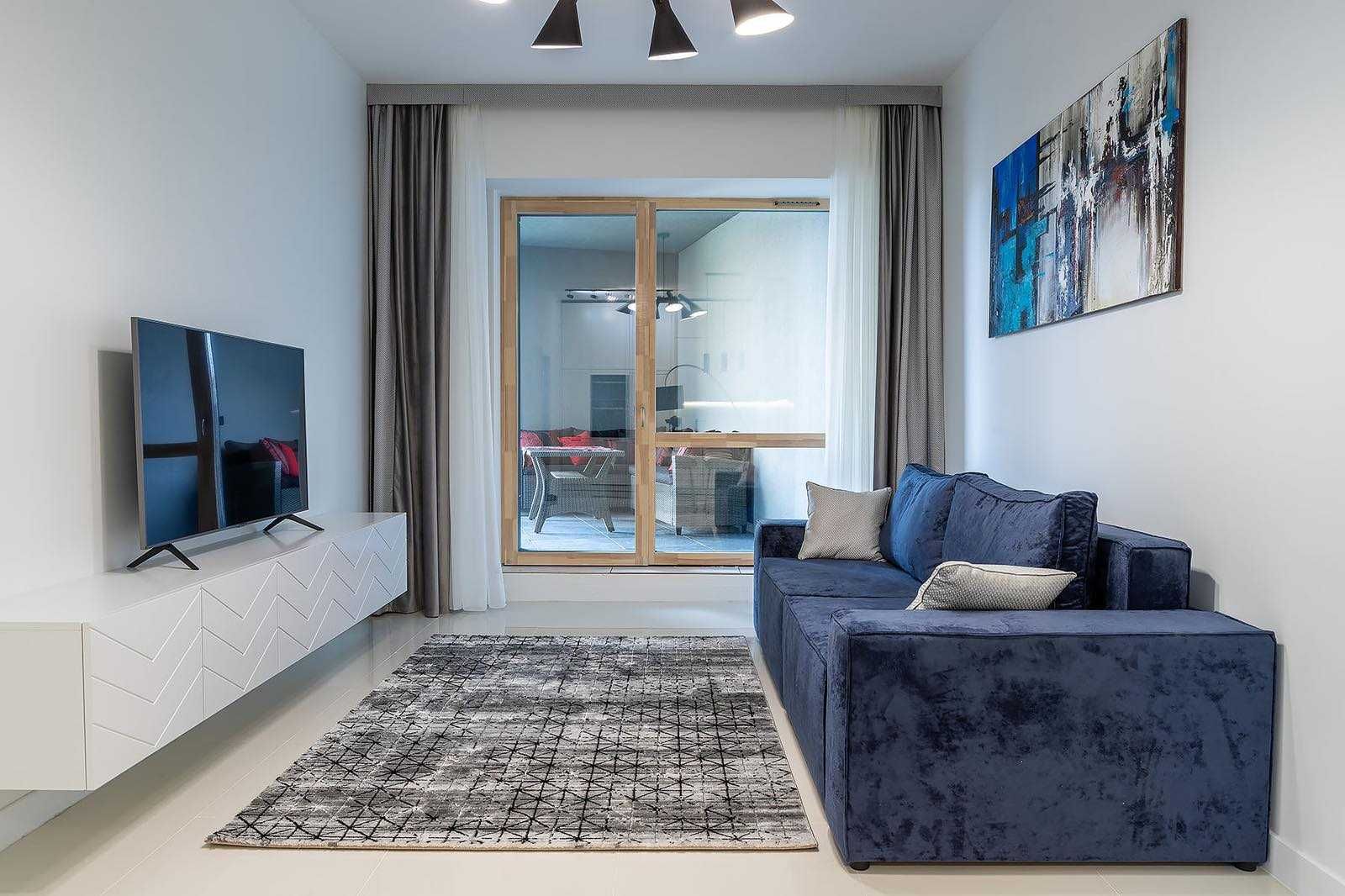 Modern 85m² Apartment with Two Terraces Near Forum