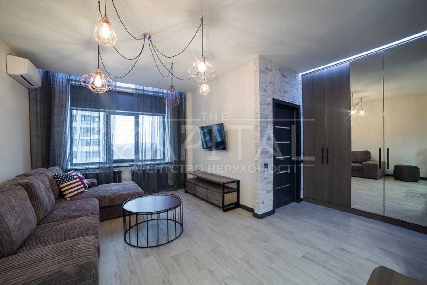 Modern Designer 2-Bedroom Apartment in Novopecherski Lipki