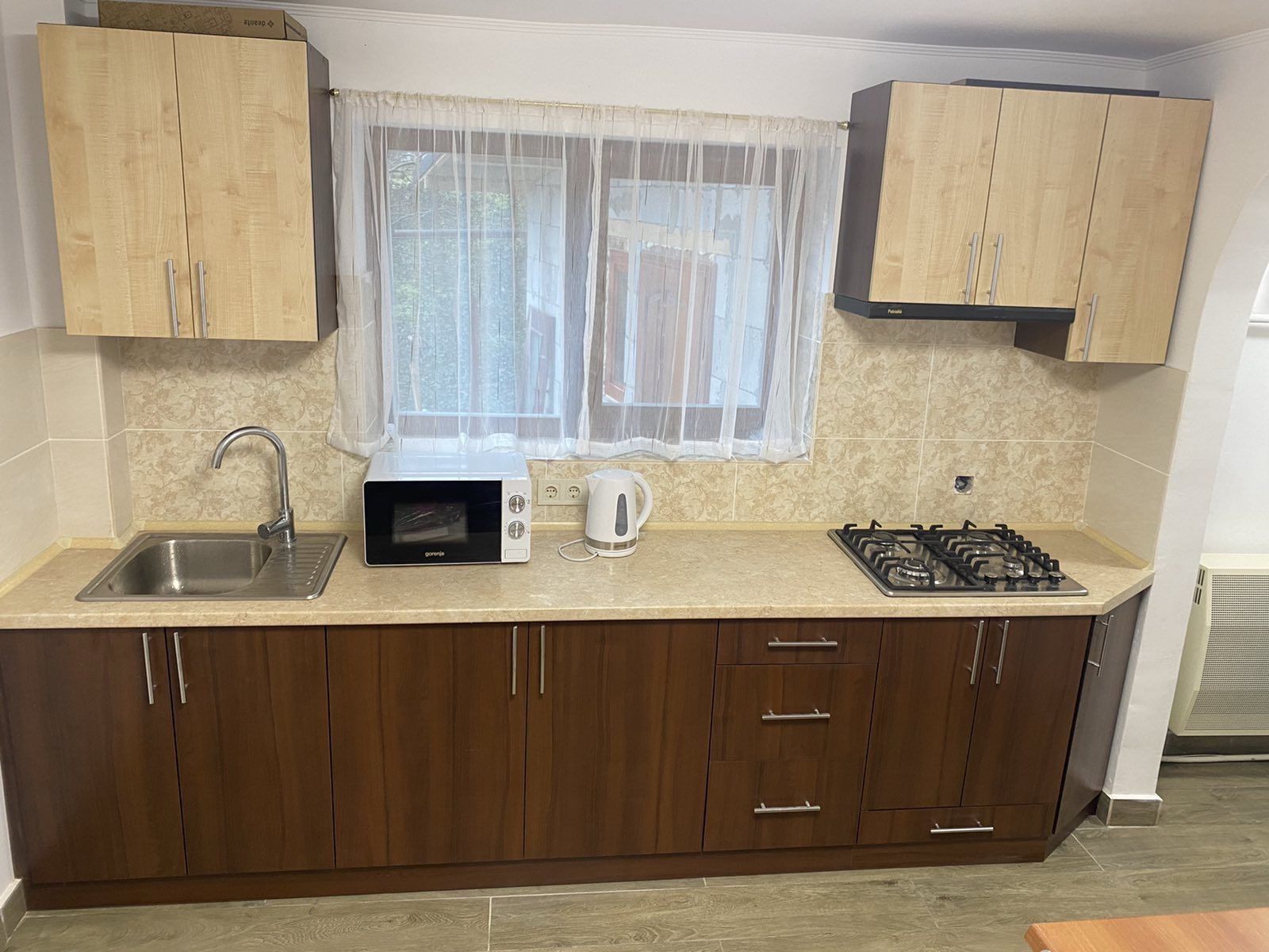 1-Room Apartment on Koshytska Street with Gas and Appliances