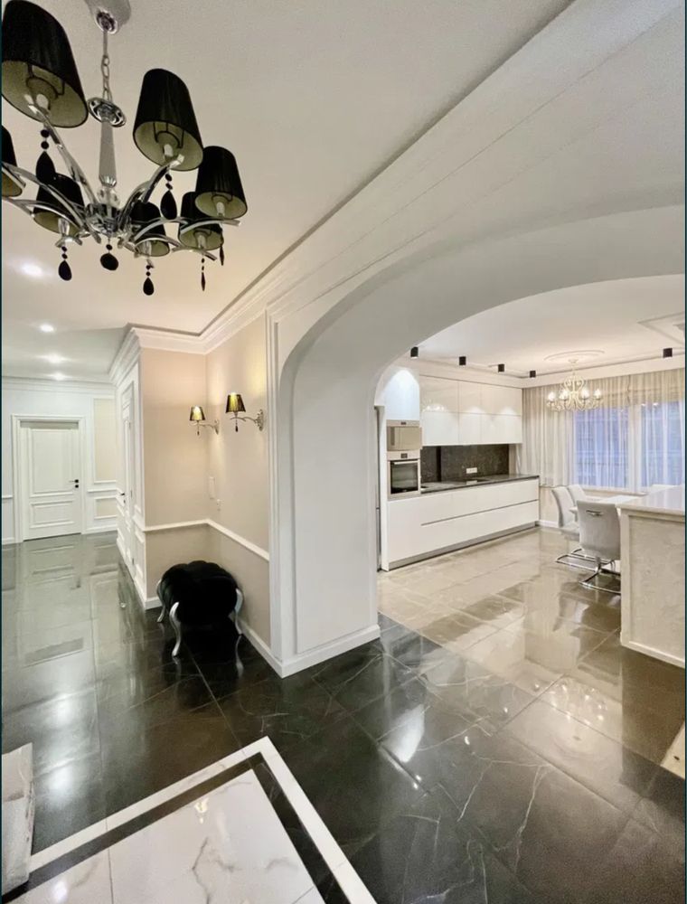 Spacious Luxury Apartment in Arcadia, Genoa 24 / Tenevaya Street