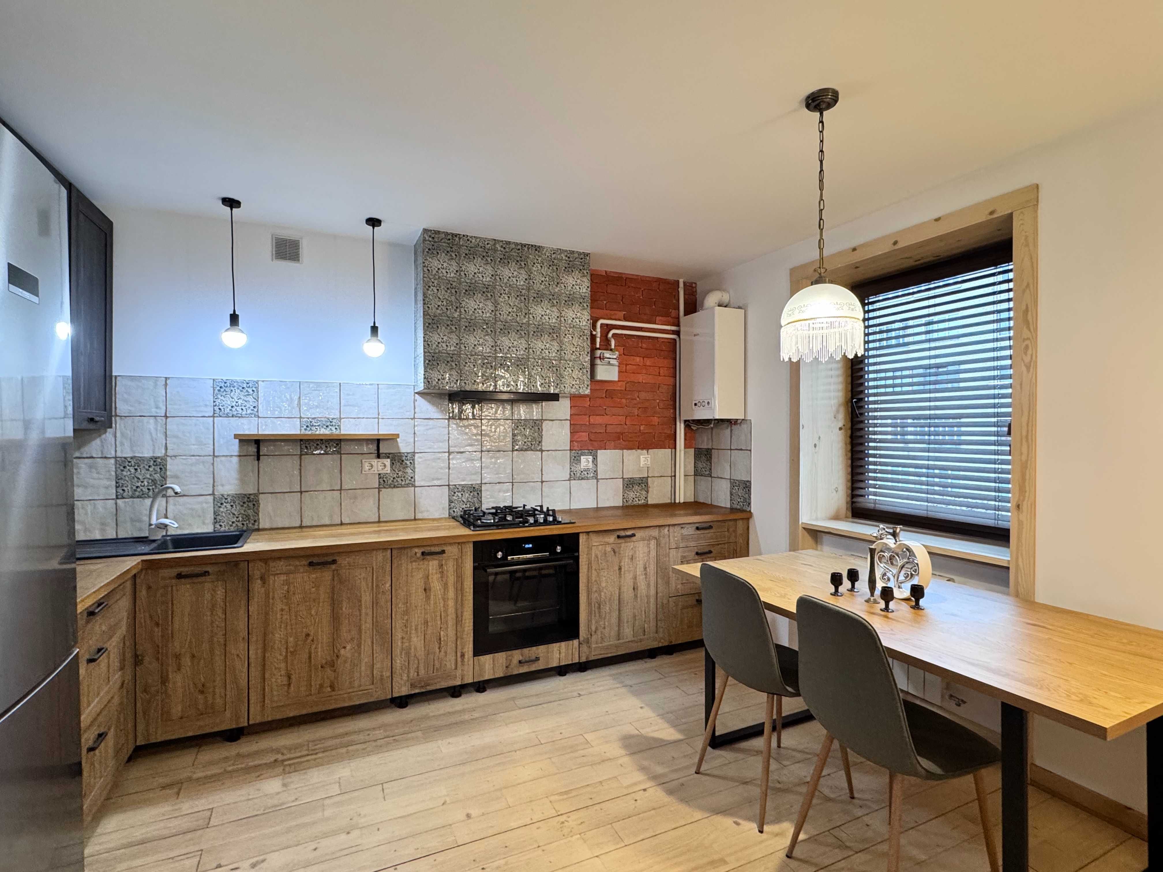 Spacious 3-Bedroom Apartment Near Park and Schools