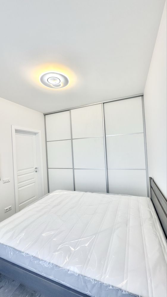 2-Room Apartment in Seven Complex, Dniprovska Embankment, Fully Furnished