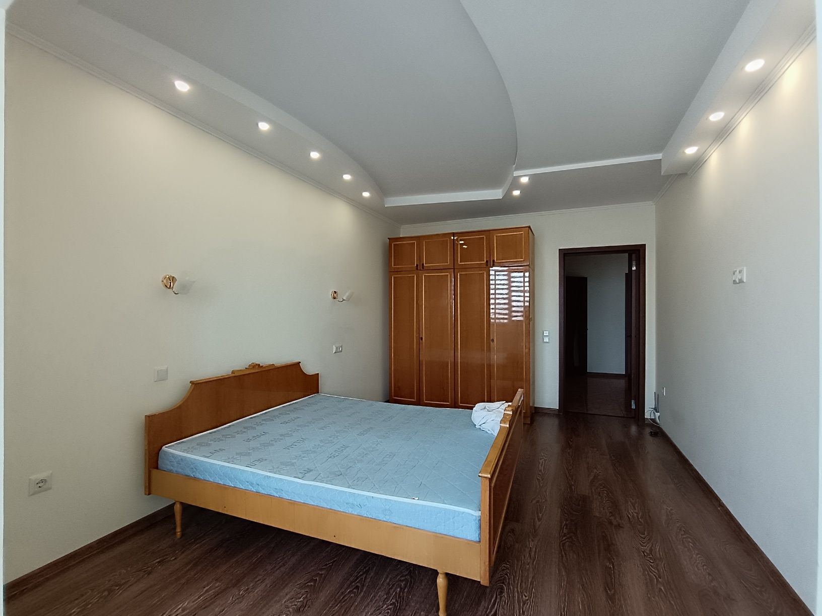 Modern 2-Bedroom Apartment Near Regional Hospital