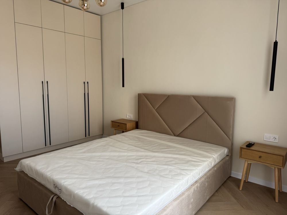 Cozy 1.5-Room Apartment in Uzhhorod City Center with Modern Design