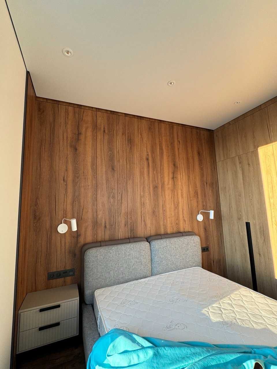 Modern 1-Bedroom Apartment with Designer Interior