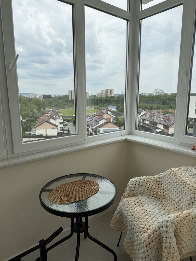 2-Room Apartment in America Residential Complex with Modern Amenities
