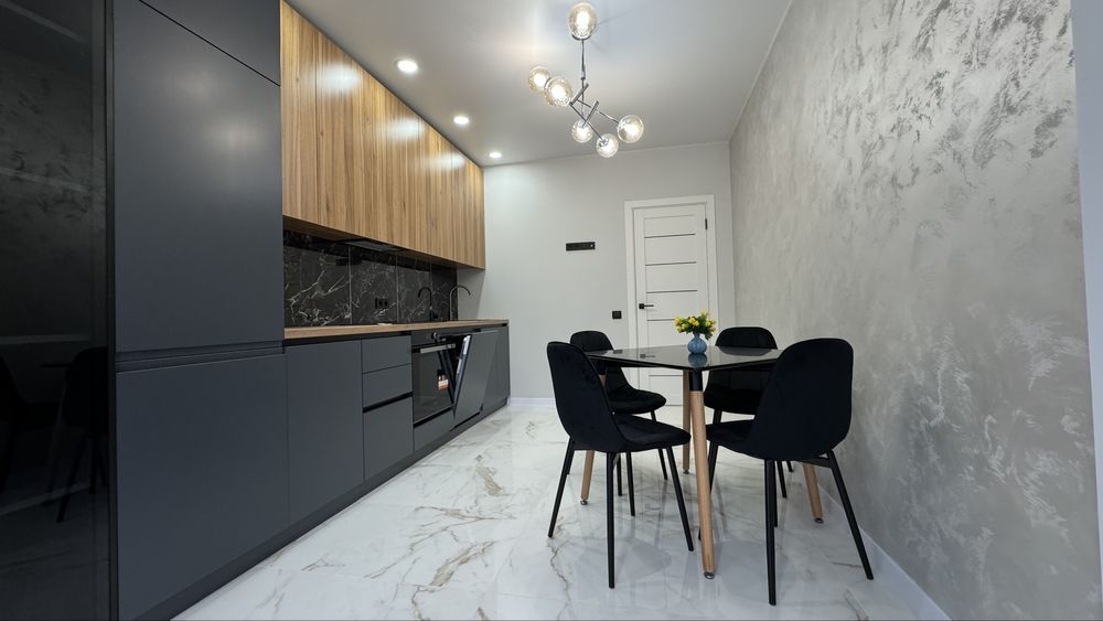 Furnished 1-bedroom apartment in city center with modern design