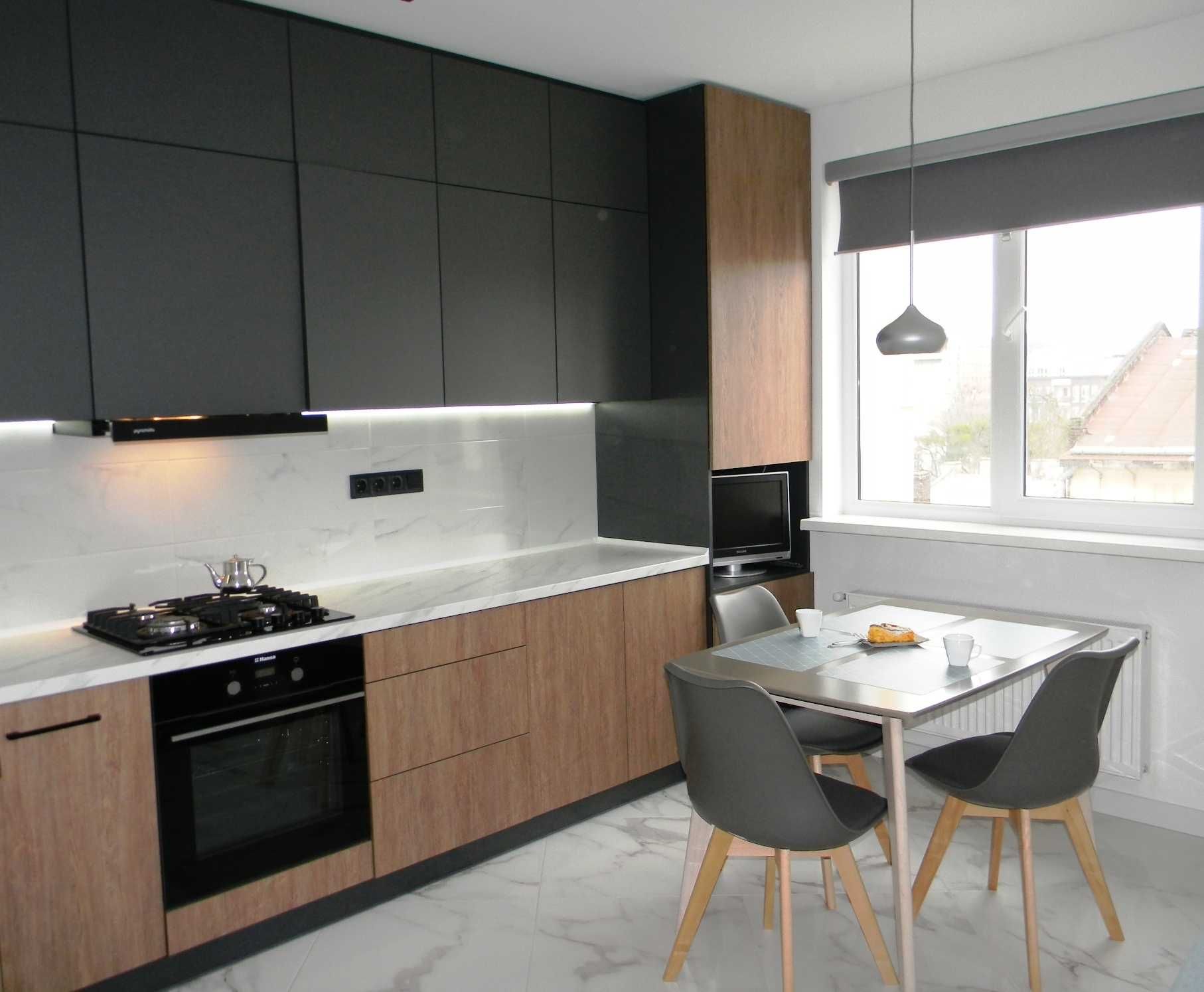 Modern Studio Apartment near City Center with Excellent Amenities