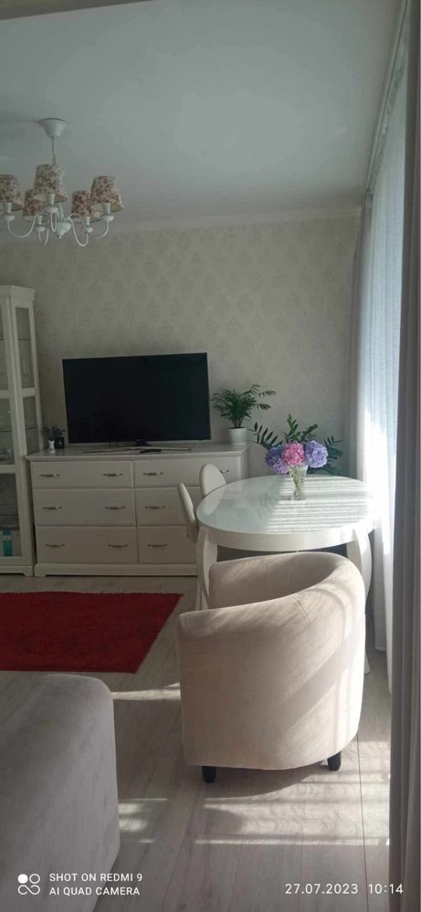 2-Room Apartment on Mynayska Street with Good Location and Renovation