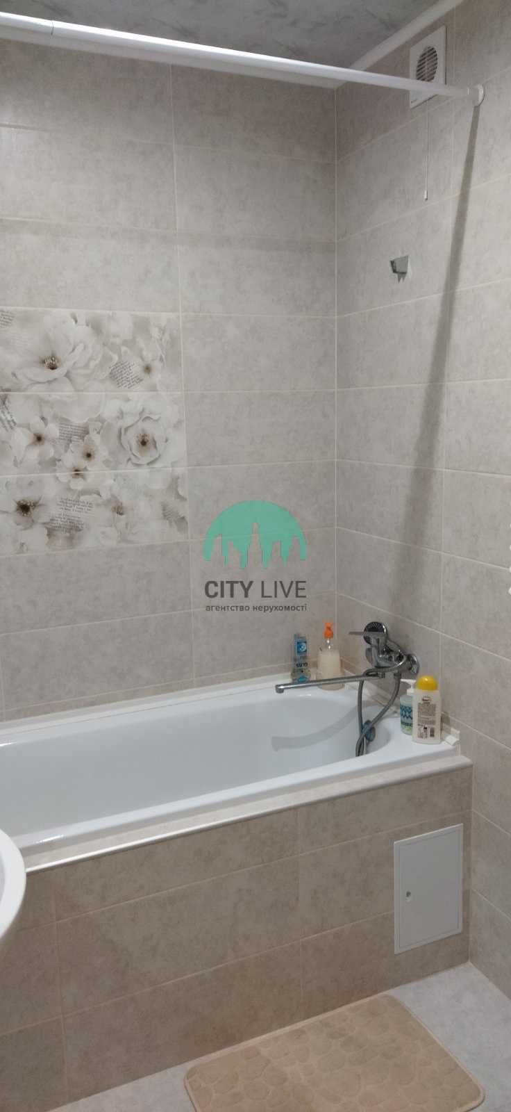 Spacious 2-Room Apartment on Garbarska Street, Convenient Location
