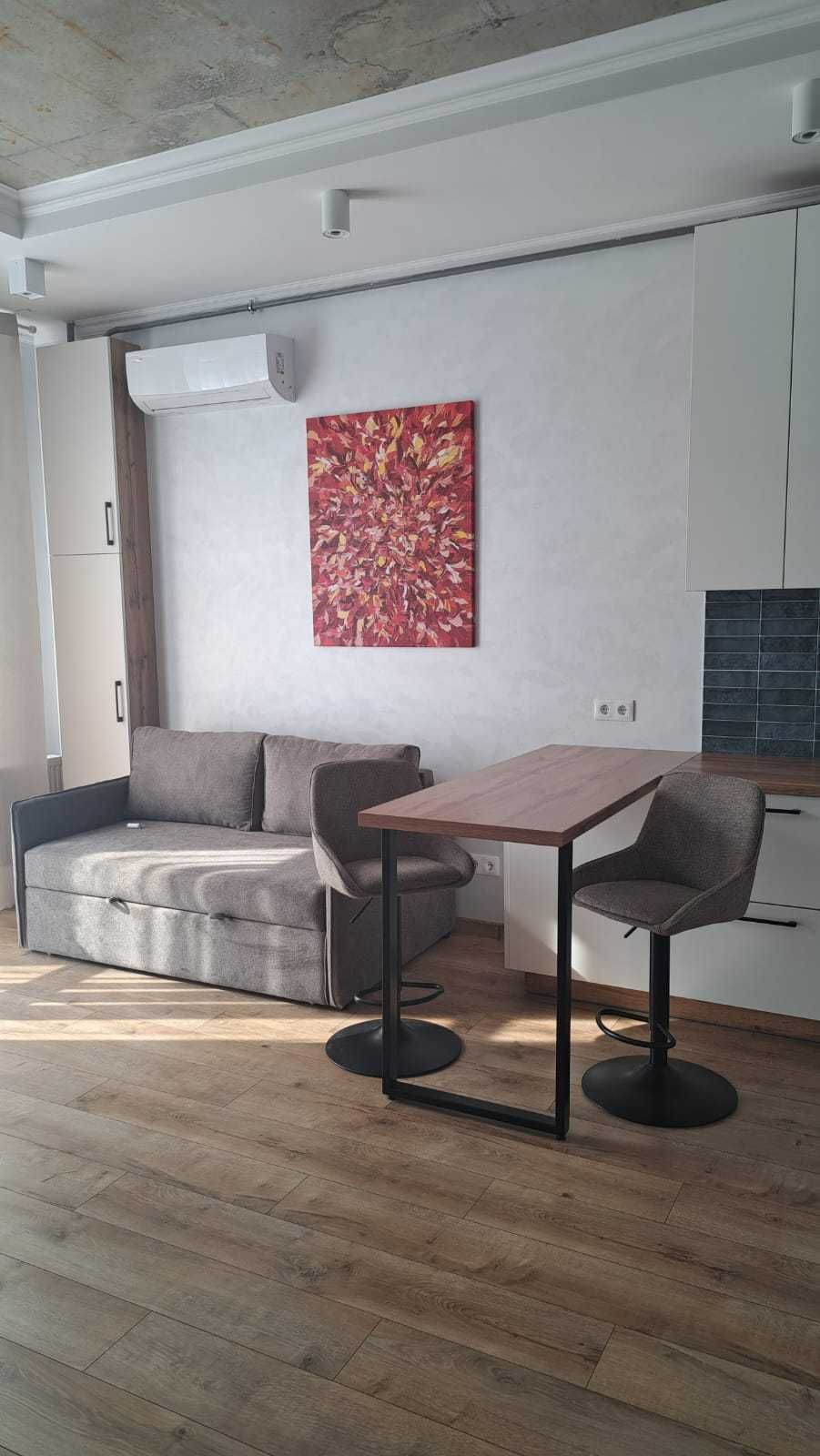 3-Room Apartment in Exclusive Residential Complex near Park