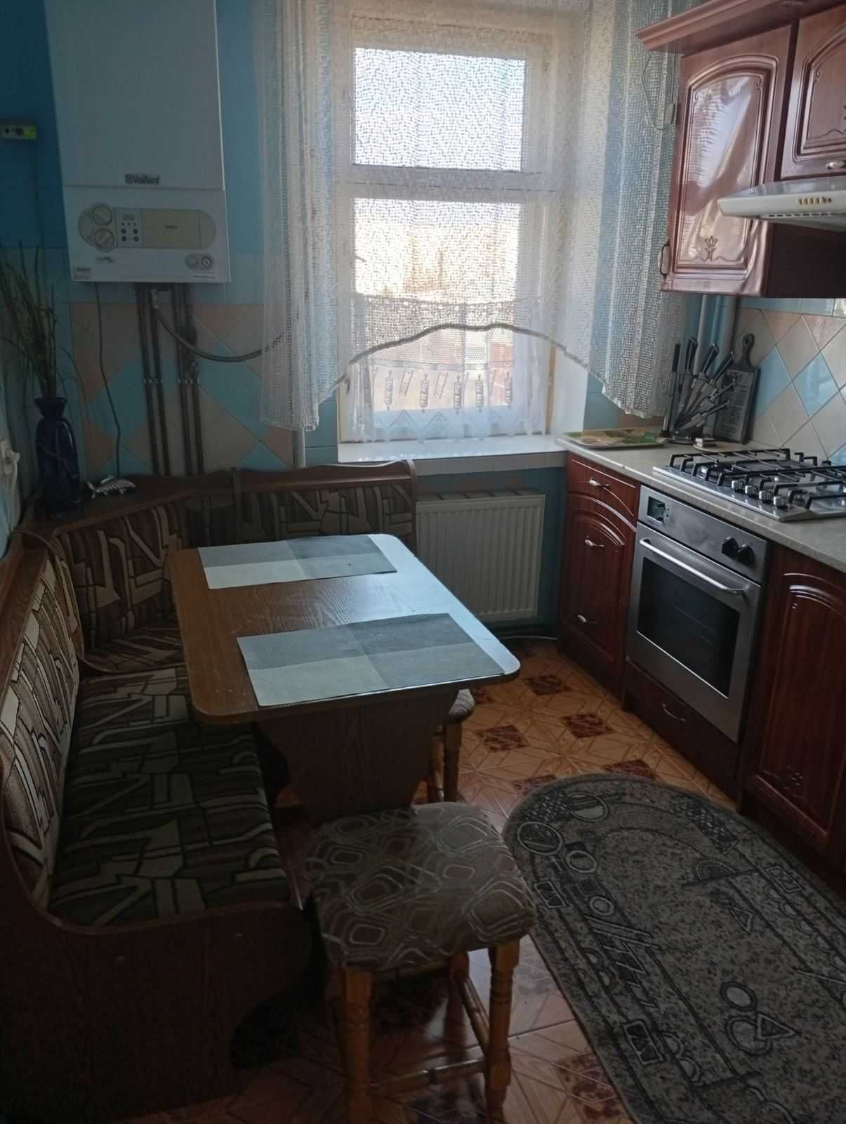 3-Room Apartment in Drohobych, Brick Building, 8th Floor