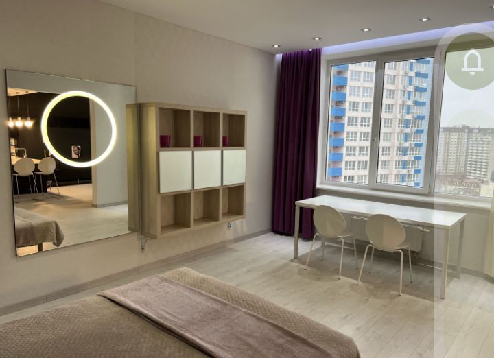 Sea View Designer Apartment in Arkadia Complex