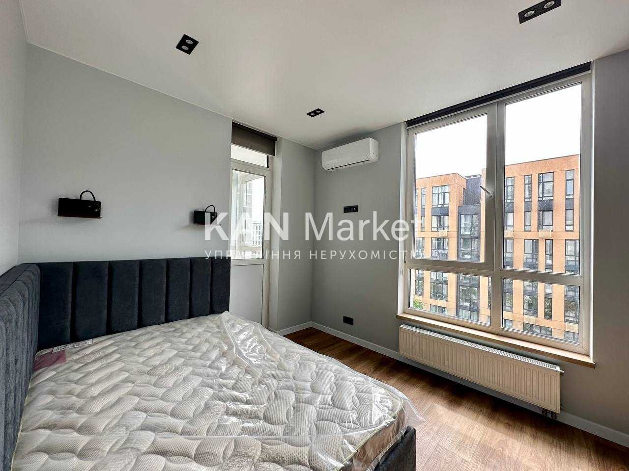 Modern 1-bedroom apartment in Faina Town complex with designer renovation