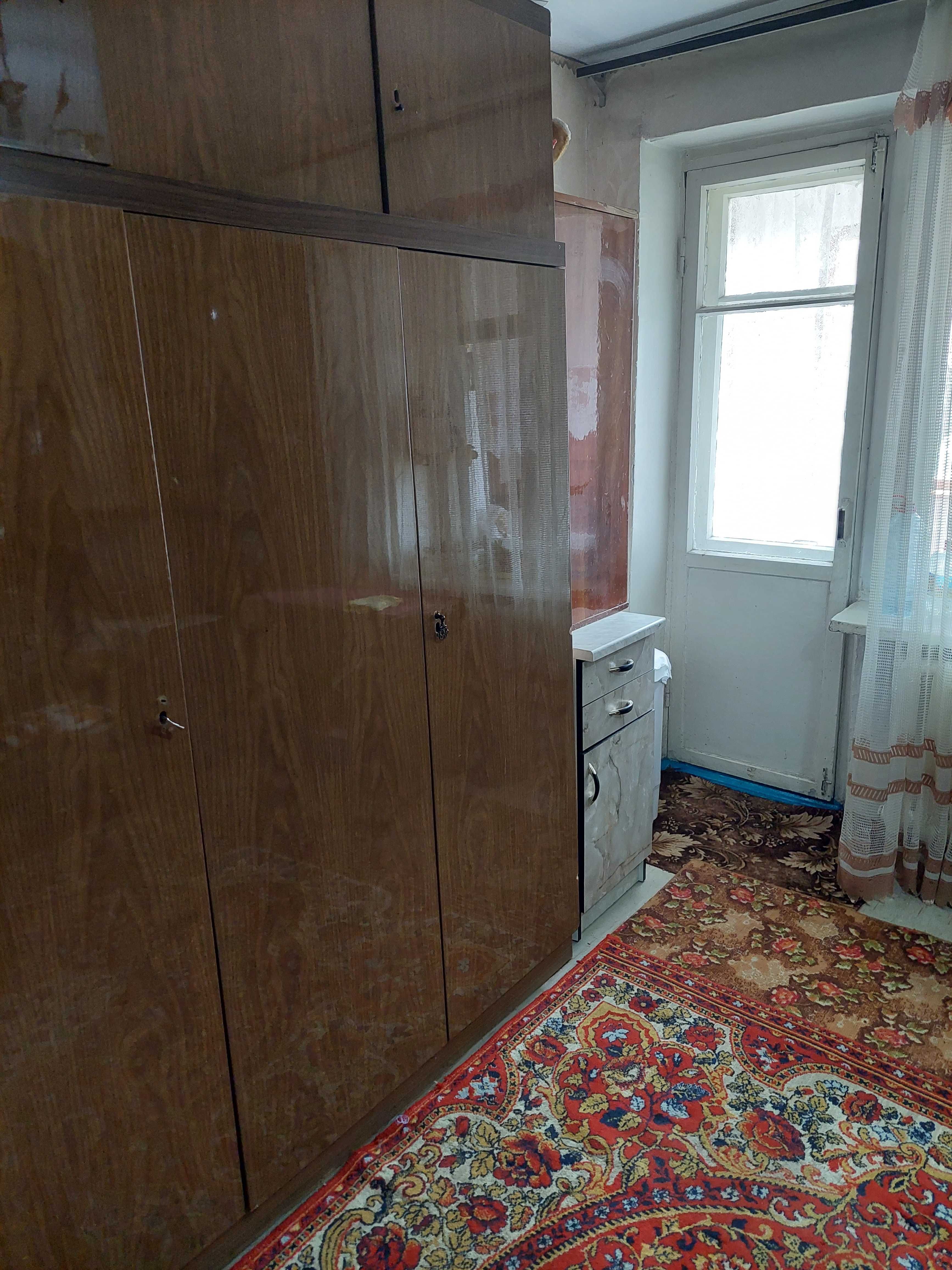 Small One-Room Apartment on 6th Floor, Furnished