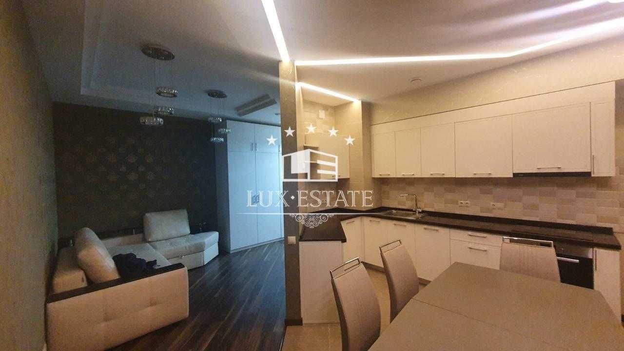 Spacious 3-Room Apartment in Elite Residential Complex 'White Elephant', Sokolniki