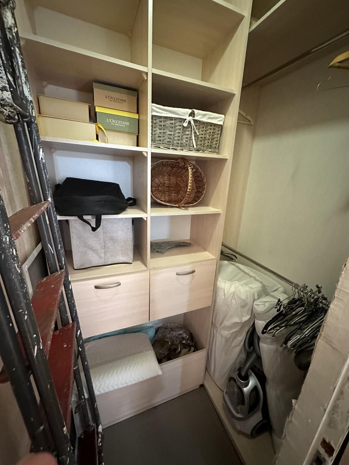 Central Kyiv Apartment near Landmarks, 64 sq.m, Separate Rooms