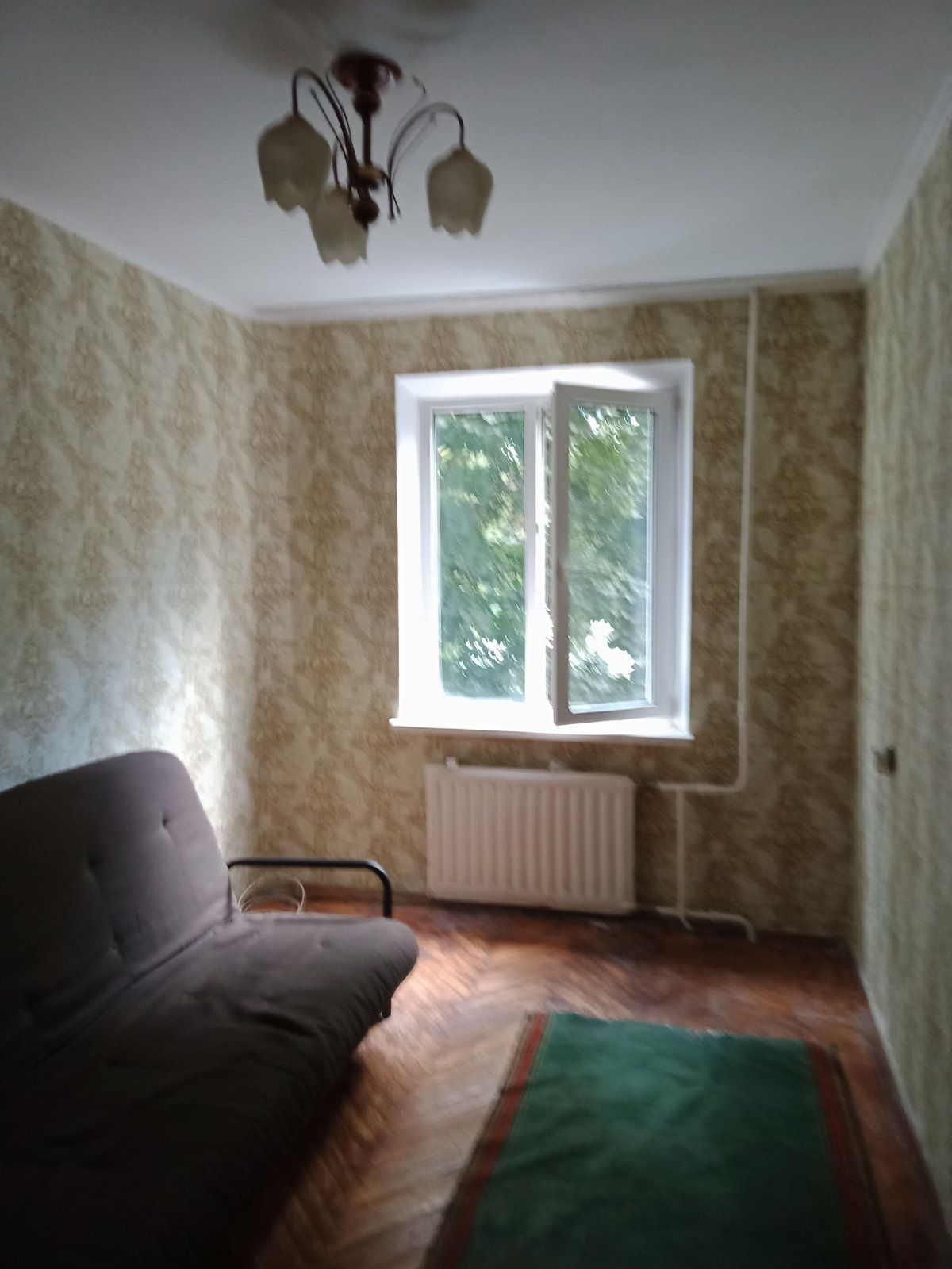 2-Bedroom Apartment Near Zhytomyrska Metro