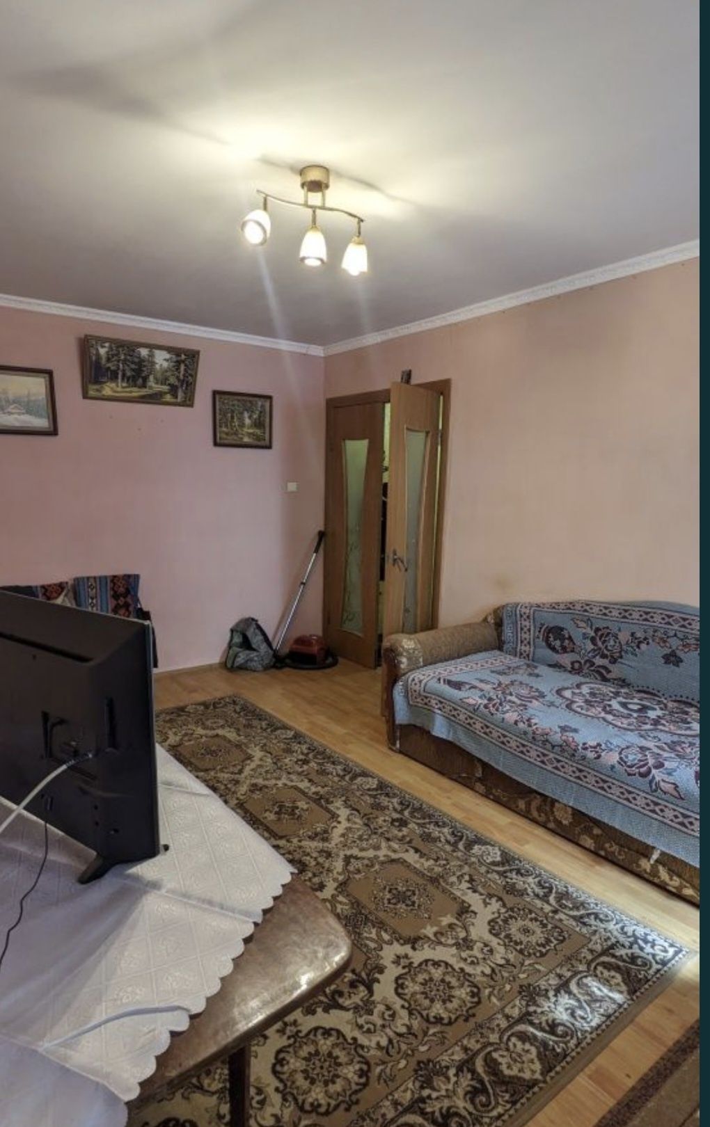 Two-room apartment in Rozvygovo area near school and infrastructure
