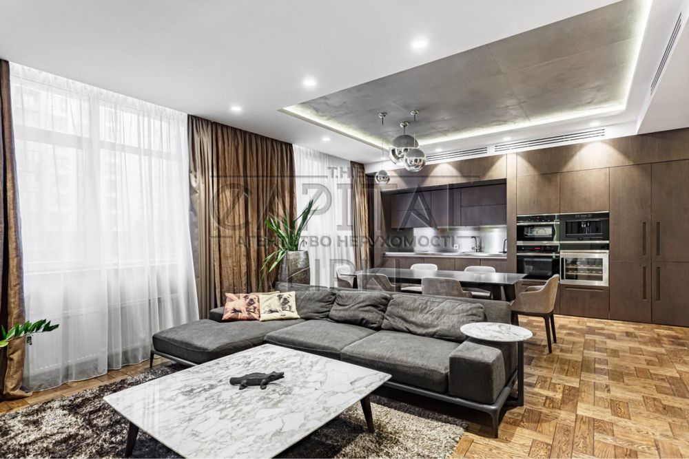 Luxury Apartment in Novopecherskie Lipki Complex