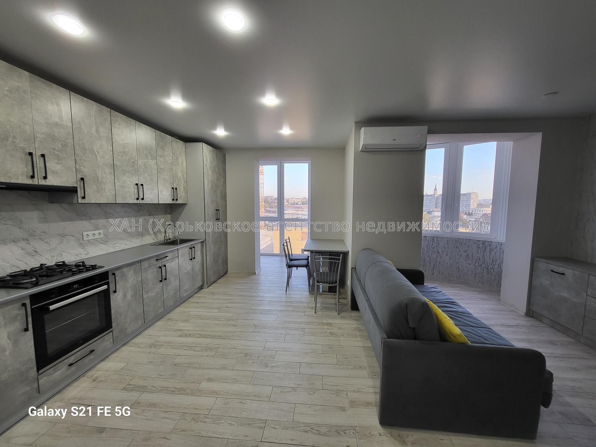1-Bedroom Apartment in Lazurny Residential Complex with Renovations