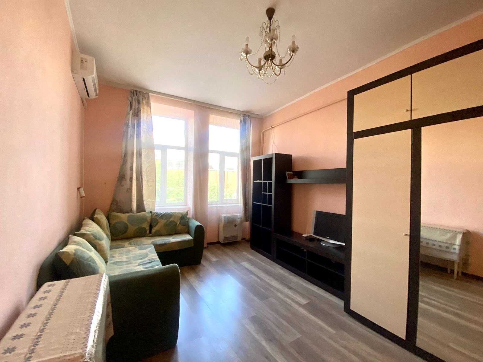 1-Room Apartment on Bazarna Street - Central Location
