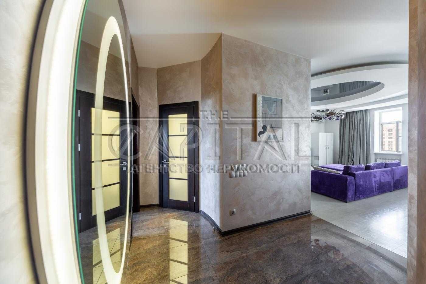 Spacious 2-Room Apartment in Shevchenkivskyi District with Designer Renovation