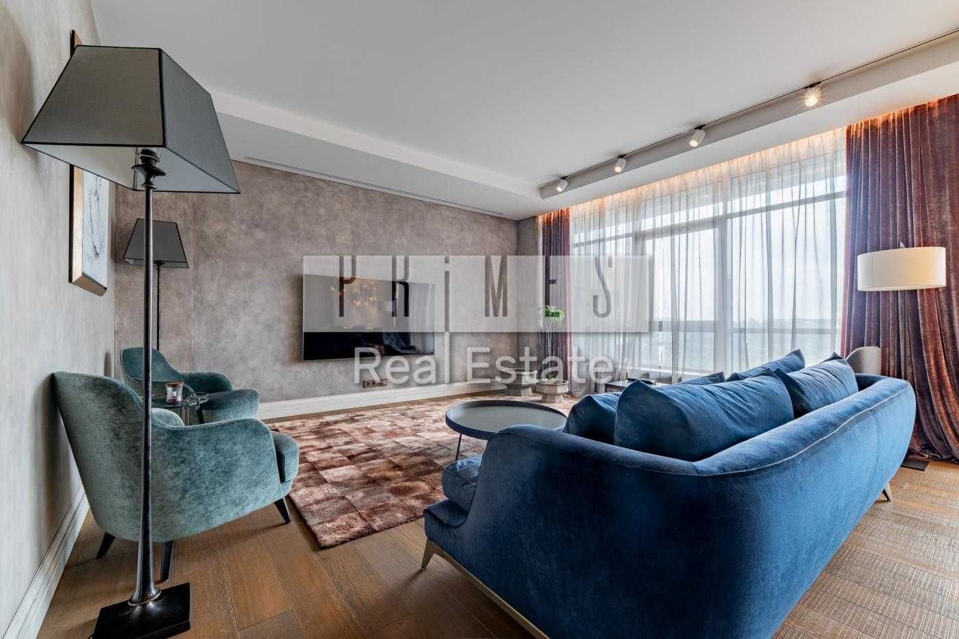 Elite 5-Room Apartment in Novopecherskie Lipki Complex, 300 m² of Luxury