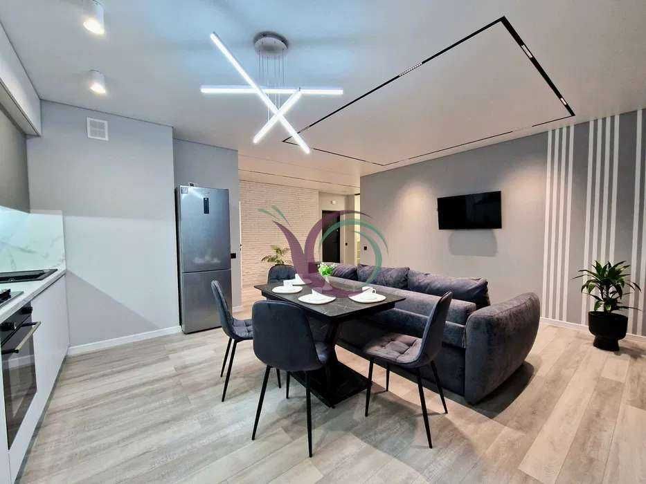 Comfortable 2-Room Apartment with Designer Interior