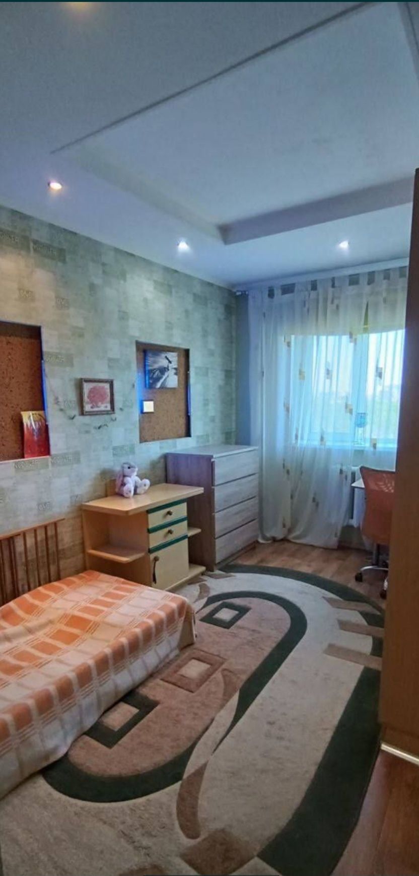 3-Room Apartment with Modern Renovation in Closed Yard Complex