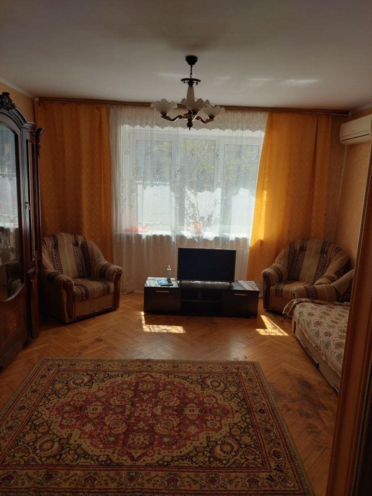 2-Room Apartment in Arkadia, Near Sea, Quiet Location