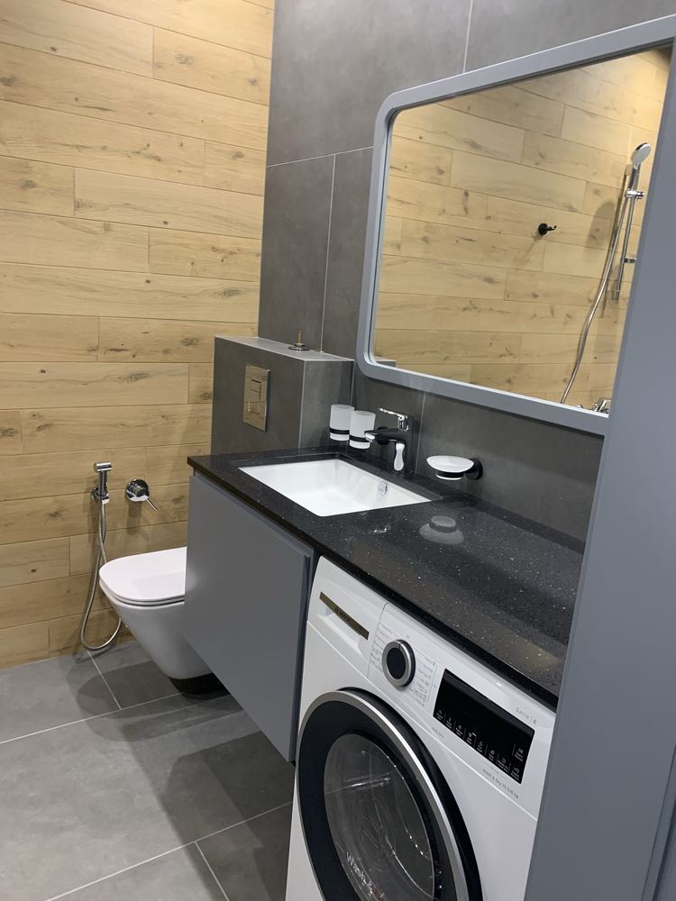 Modern Loft Apartment Near Metro with Underground Parking