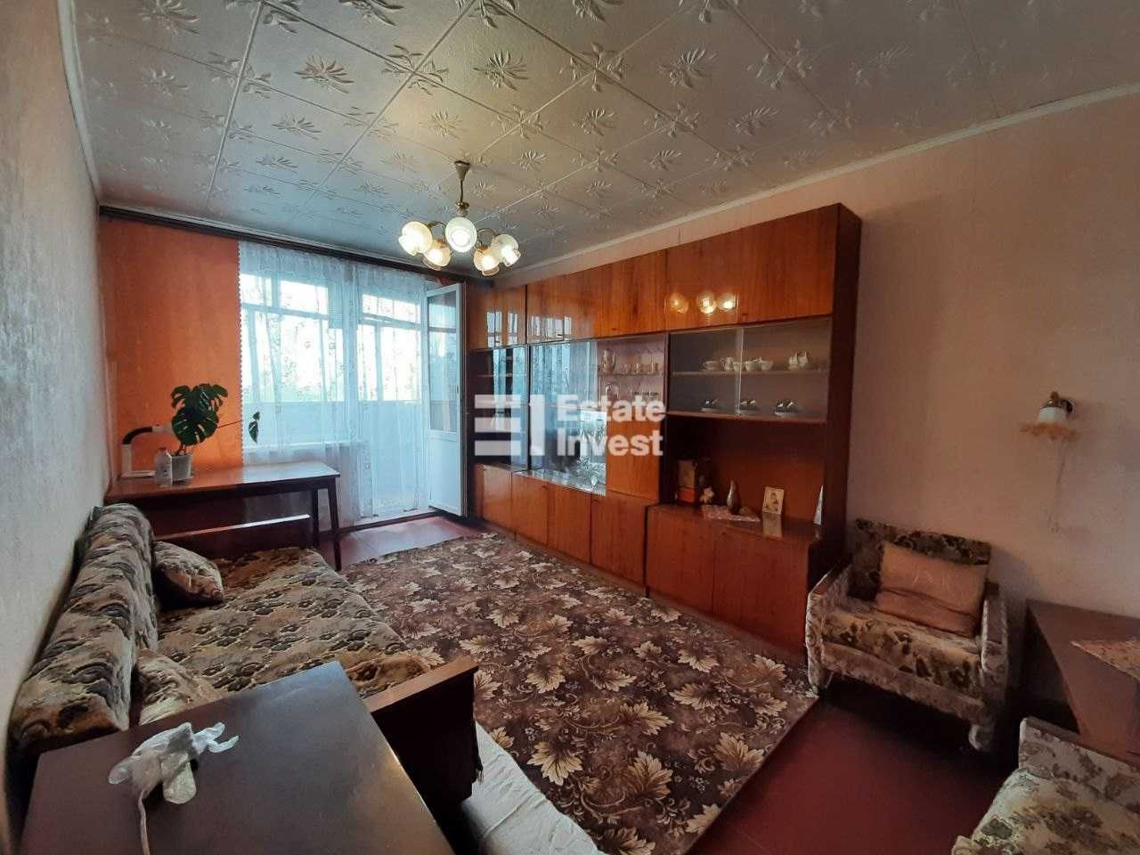 2-Room Apartment on Zhukovsky Avenue with Full Furnishings