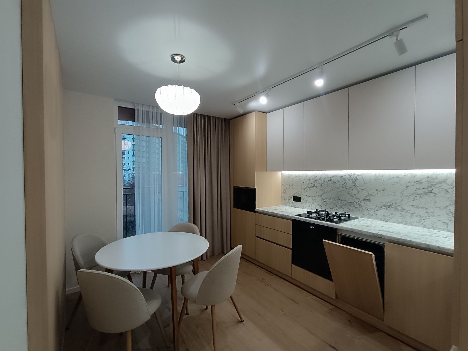 Spacious One-Bedroom Apartment in City Center, ЖК Фемелі Плаза