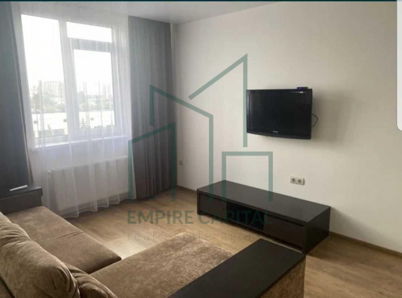 Modern 1-Bedroom Apartment with Designer Kitchen